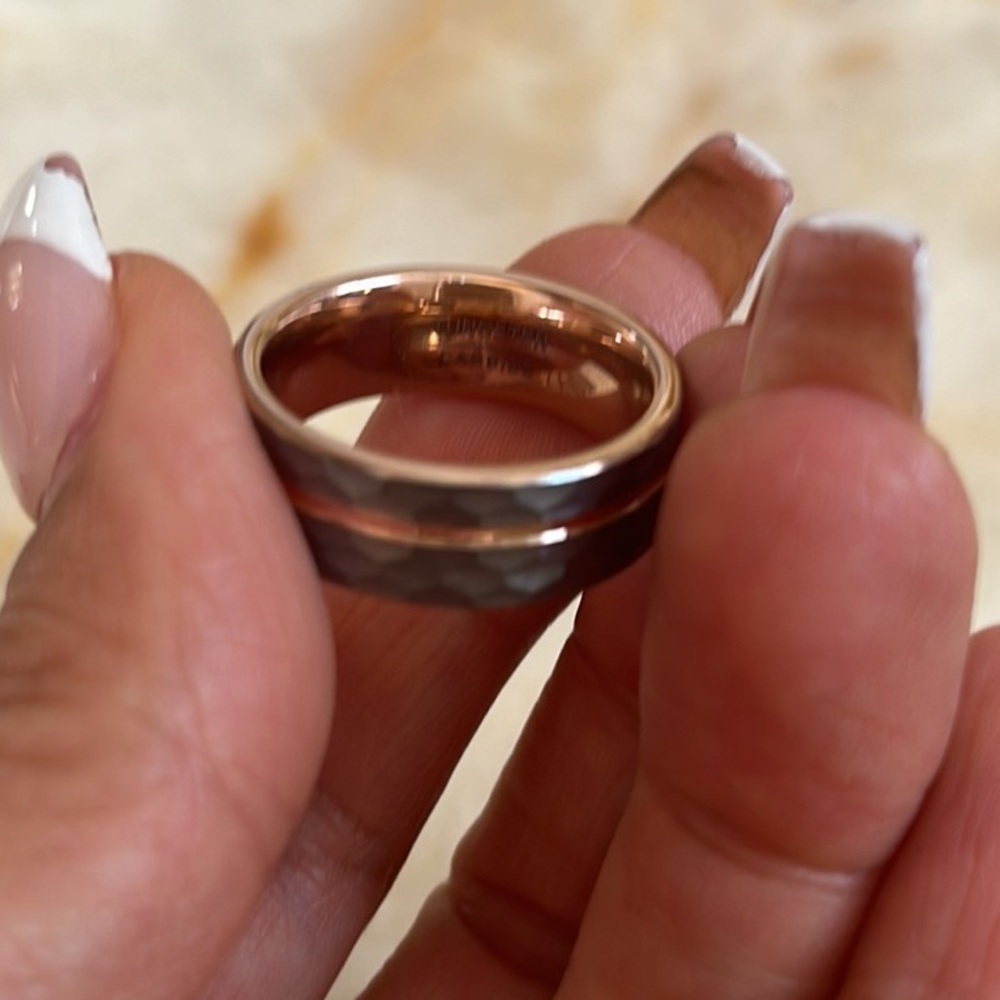 Rose Gold 8mm Tungsten Wedding Band hammer cut - Picture 12 of 15